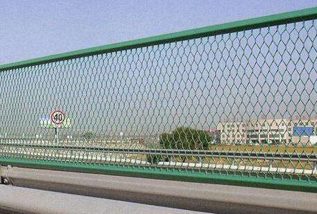 高速公路護欄網(wǎng).jpg 高速公路護欄網(wǎng).jpg